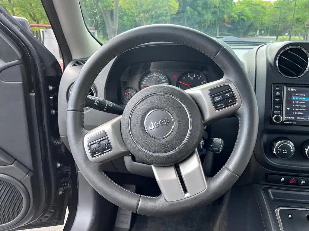 JEEP FREEDOM 客 2015