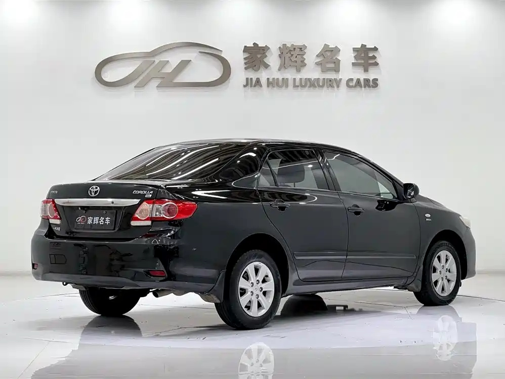 TOYOTA COROLLA 2012