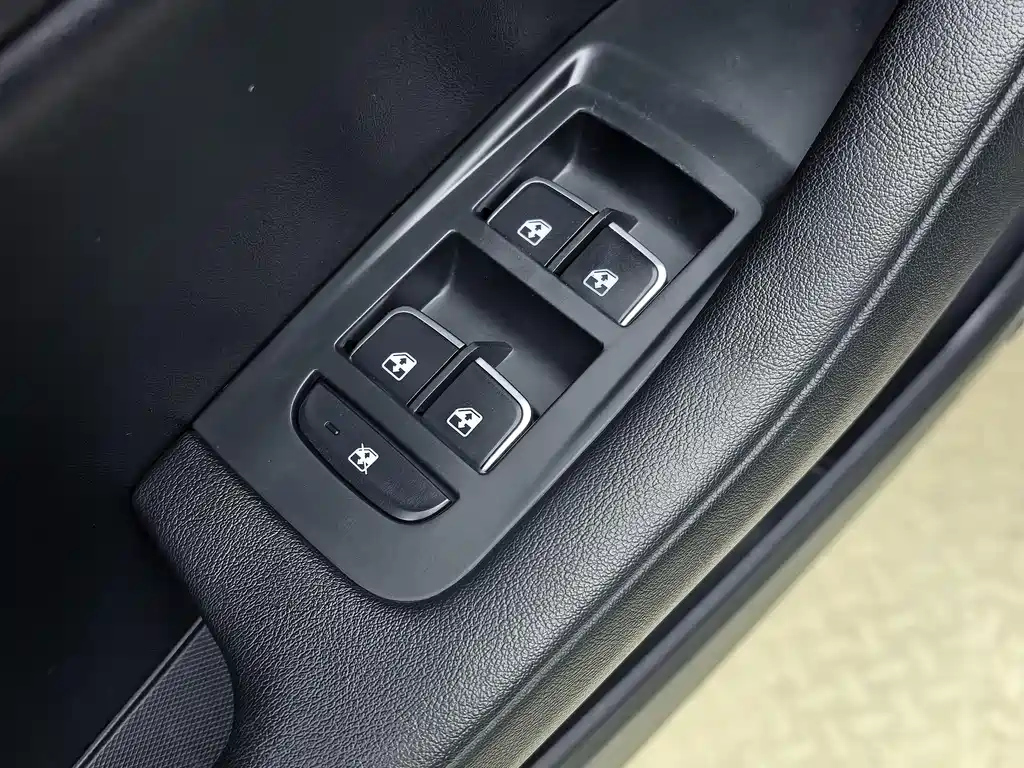 HONGQI H5 2021