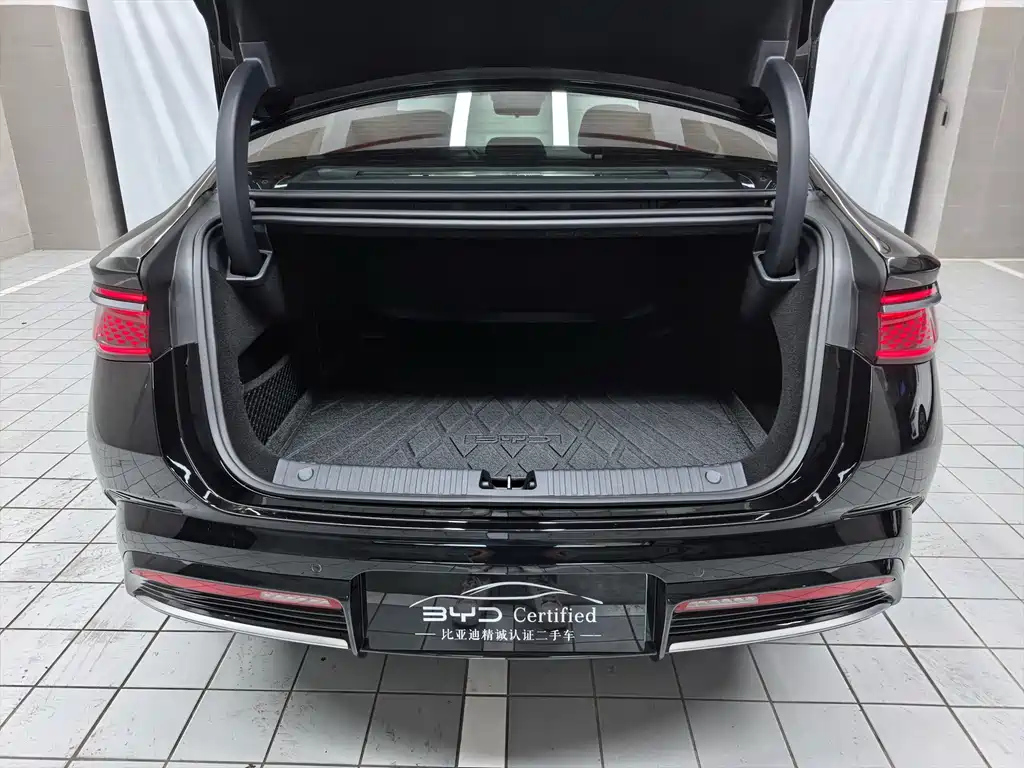 BYD SEAL 07 DM-I 2025