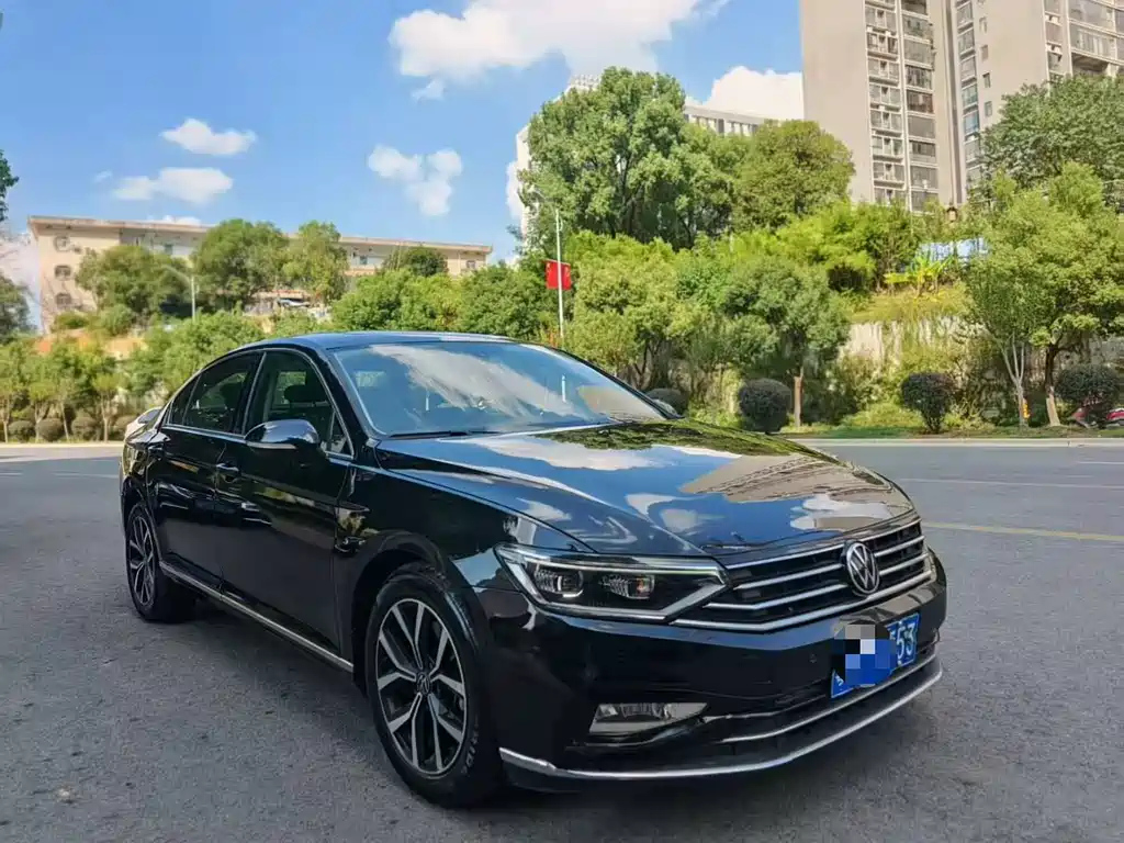 VOLKSWAGEN MAGOTAN 2021