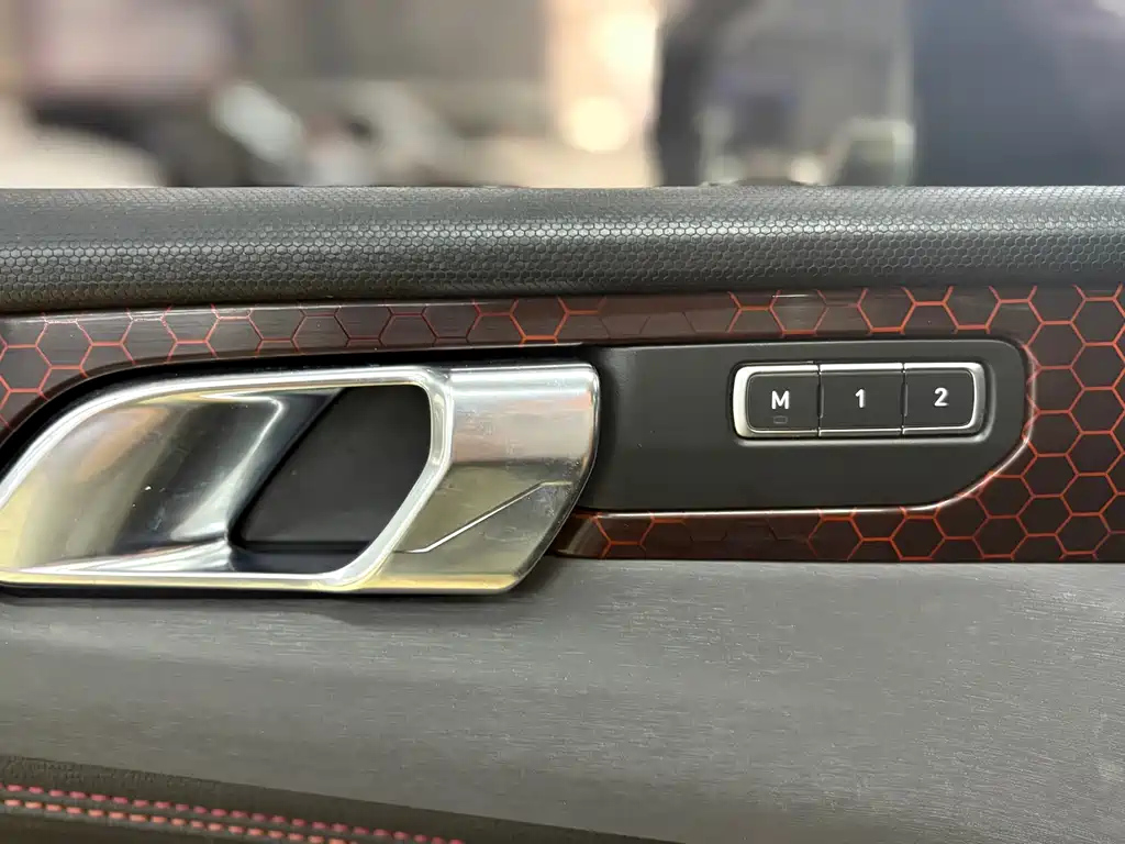 LYNK&CO 03 2019