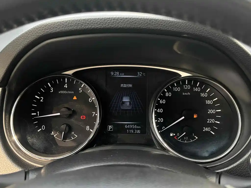 NISSAN X-TRAIL 2015