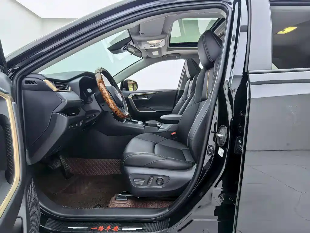 TOYOTA WILDLANDER 2024