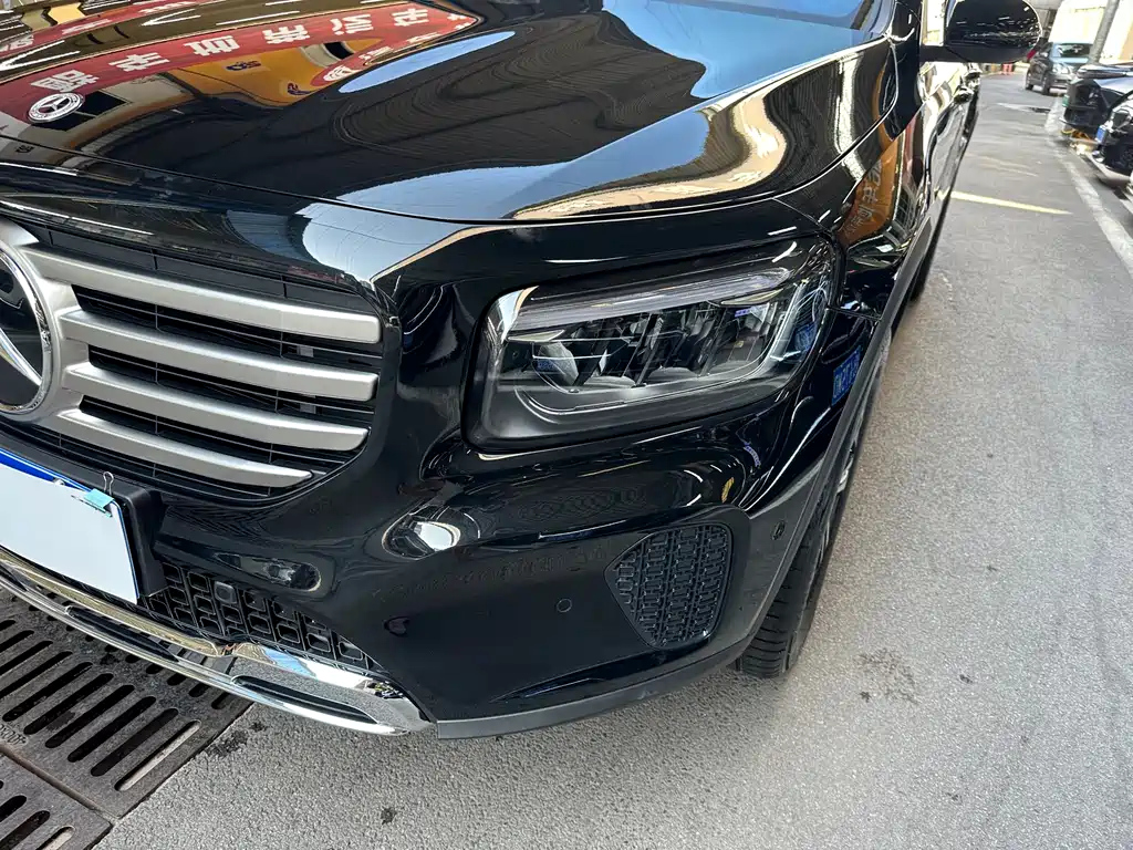 MERCEDES BENZ GLB 2024