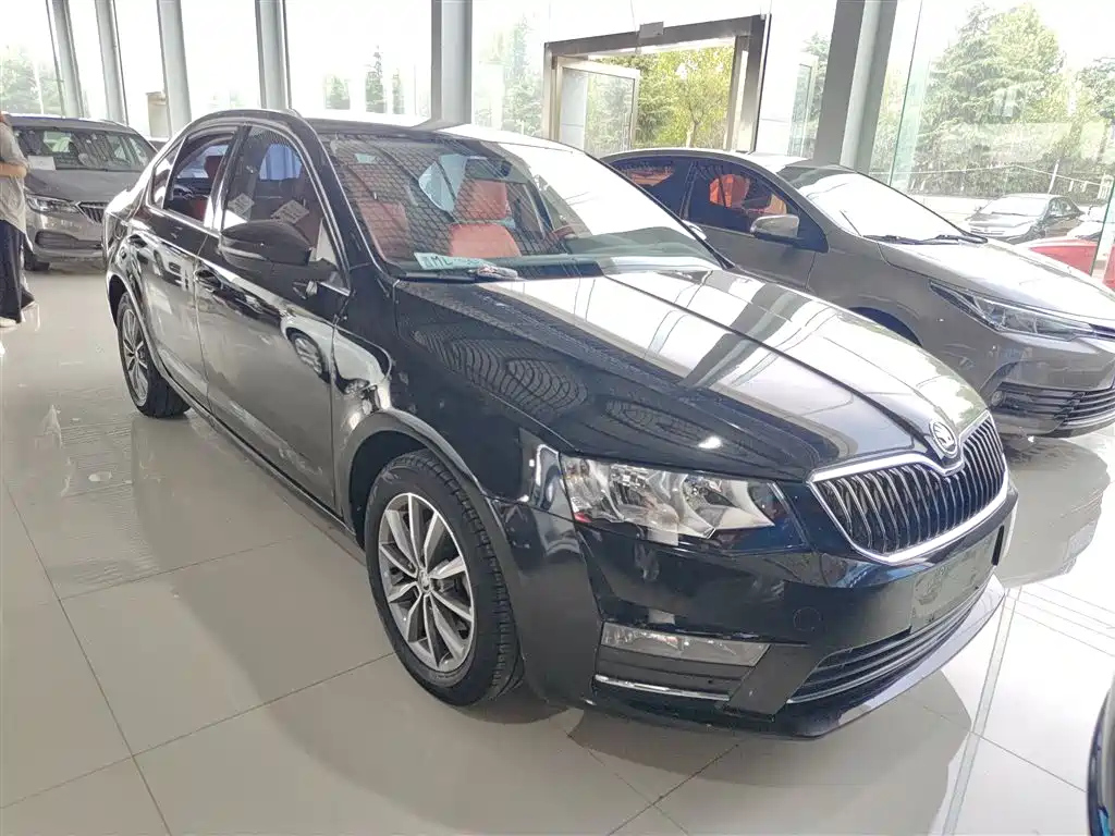 SKODA OCTAVIA 2017