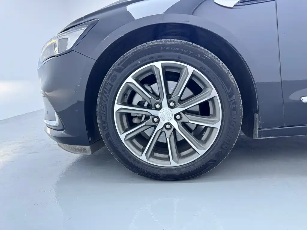 BUICK LACROSSE 2020