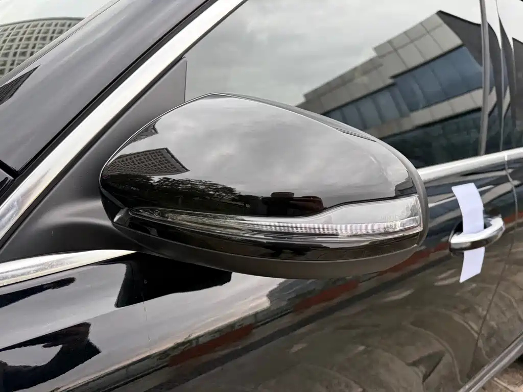 MERCEDES BENZ GLB 2021