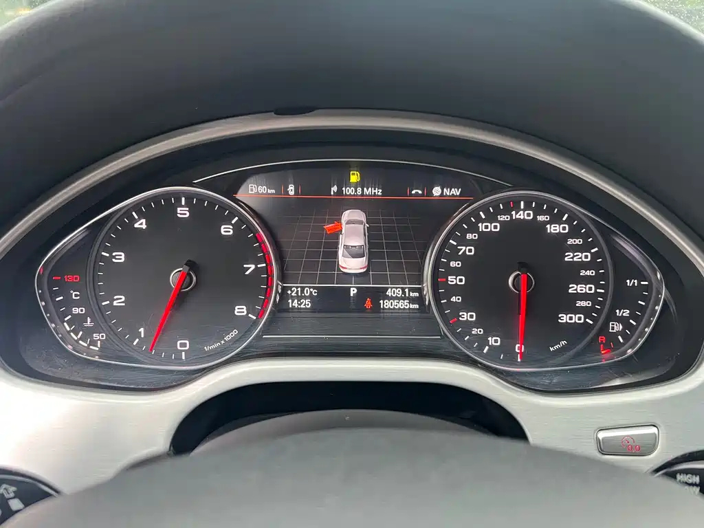 AUDI A8 2013