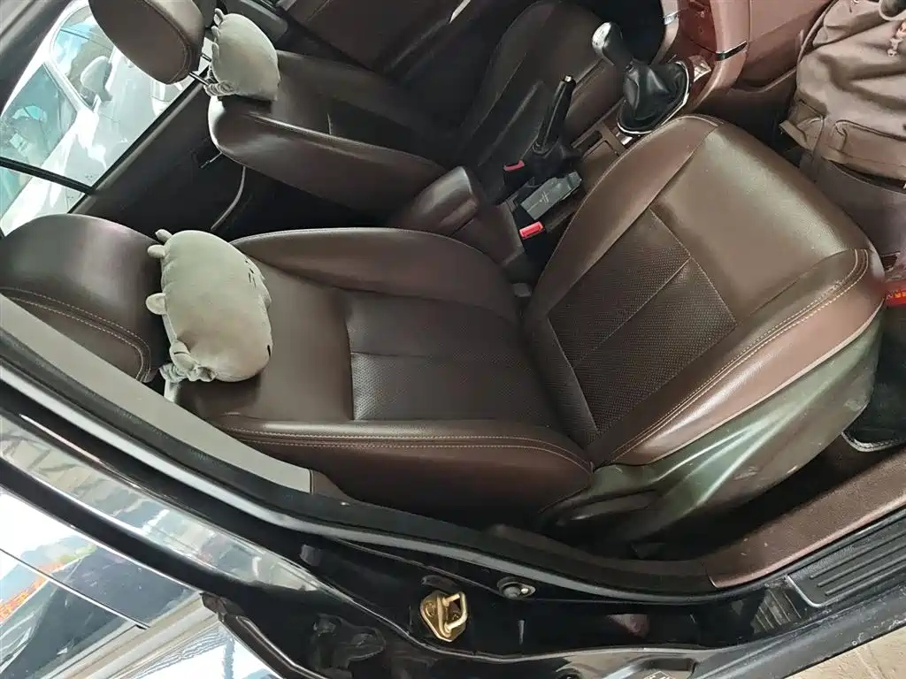 ZOTYE Z300 2016