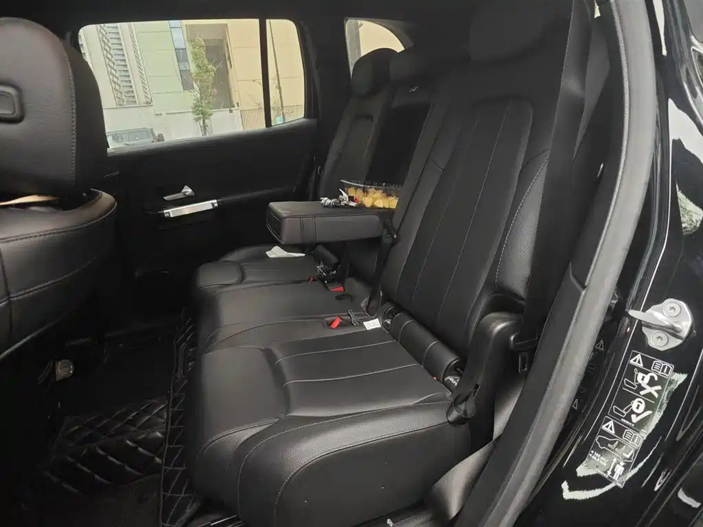 MERCEDES BENZ GLB 2021