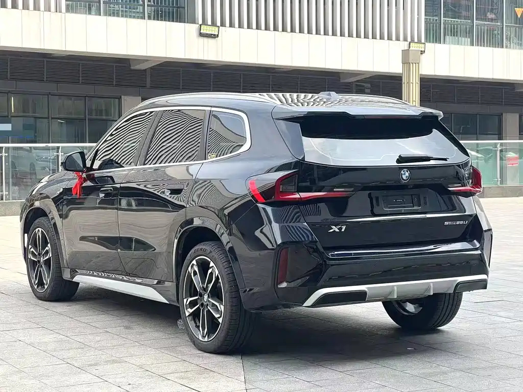 BMW X1 2023