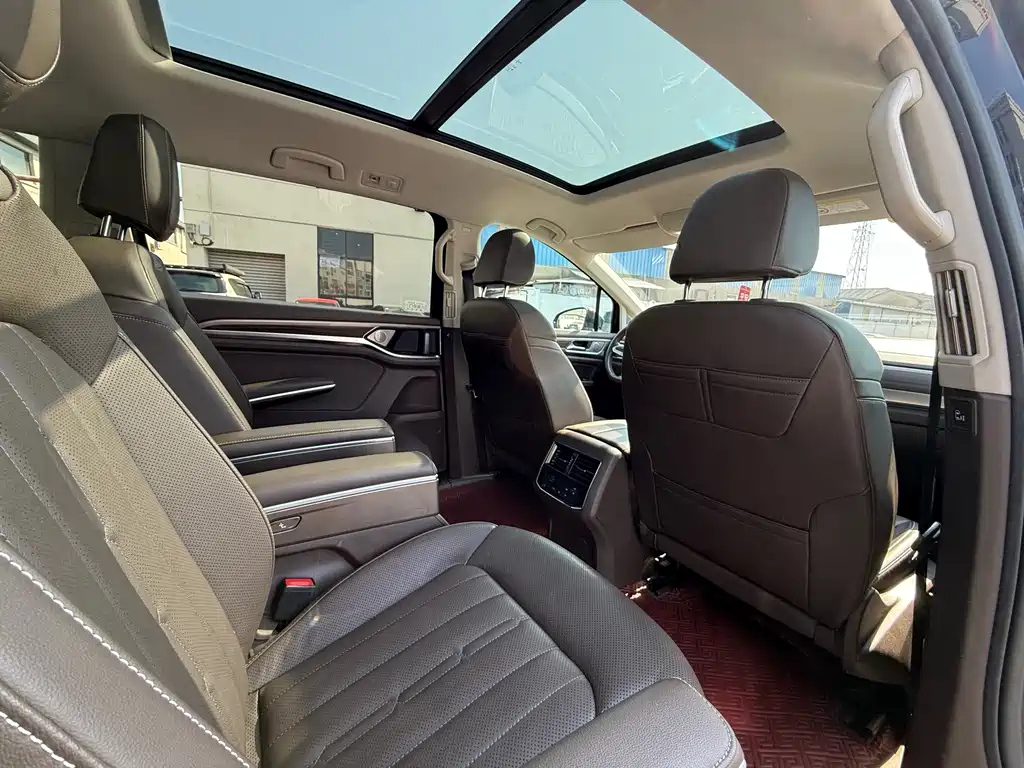 VOLKSWAGEN VILORAN 2020