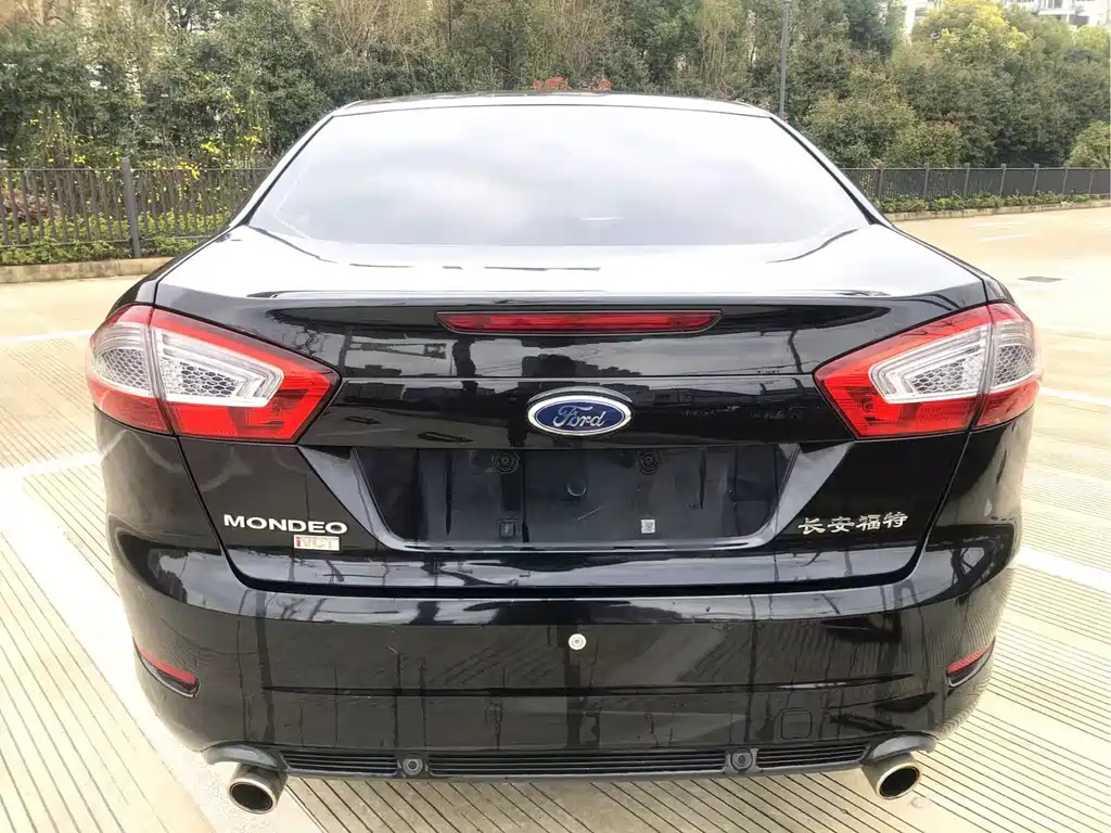 FORD MONDEO - WINNER 2010