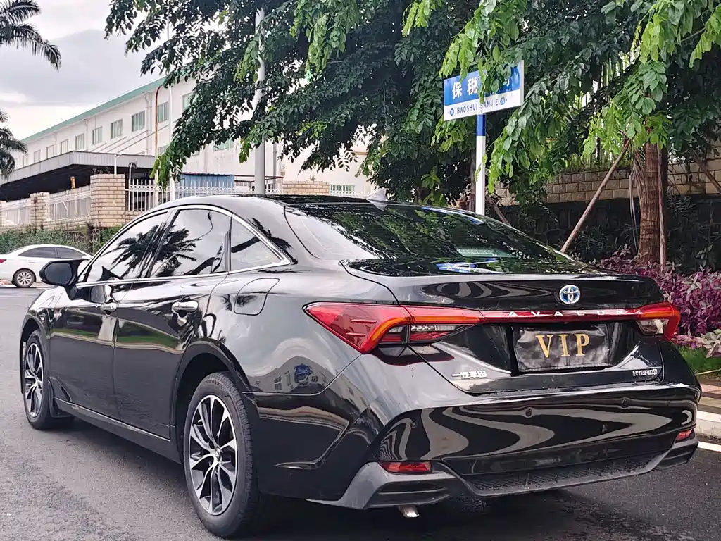 TOYOTA AVALON 2022