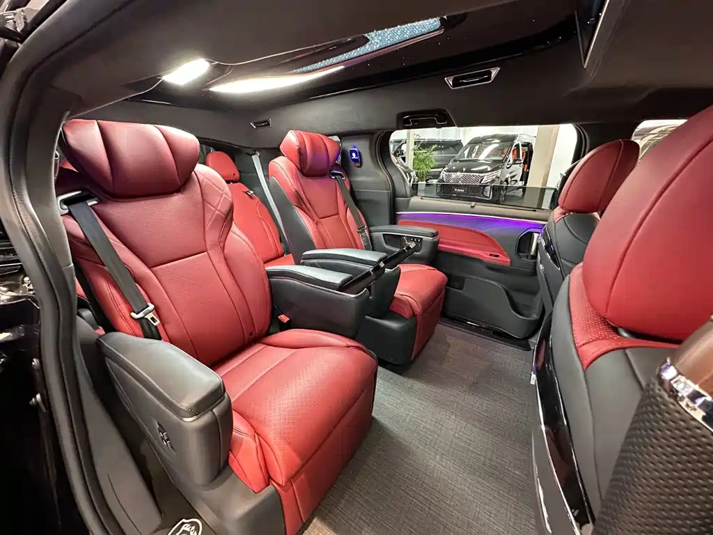 TOYOTA SIENNA SIENNA 2025