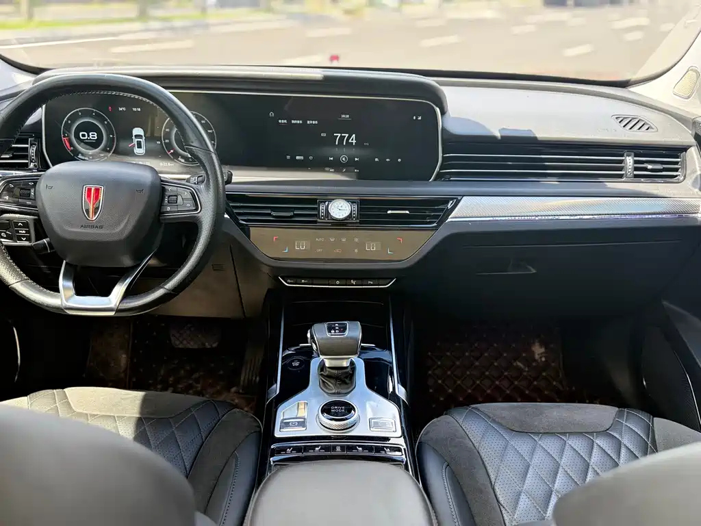 HONGQI HS5 2019