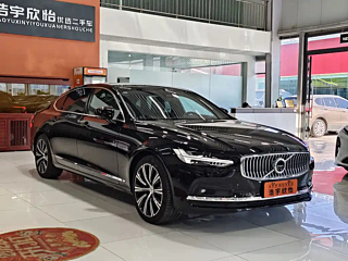 VOLVO S90 2024