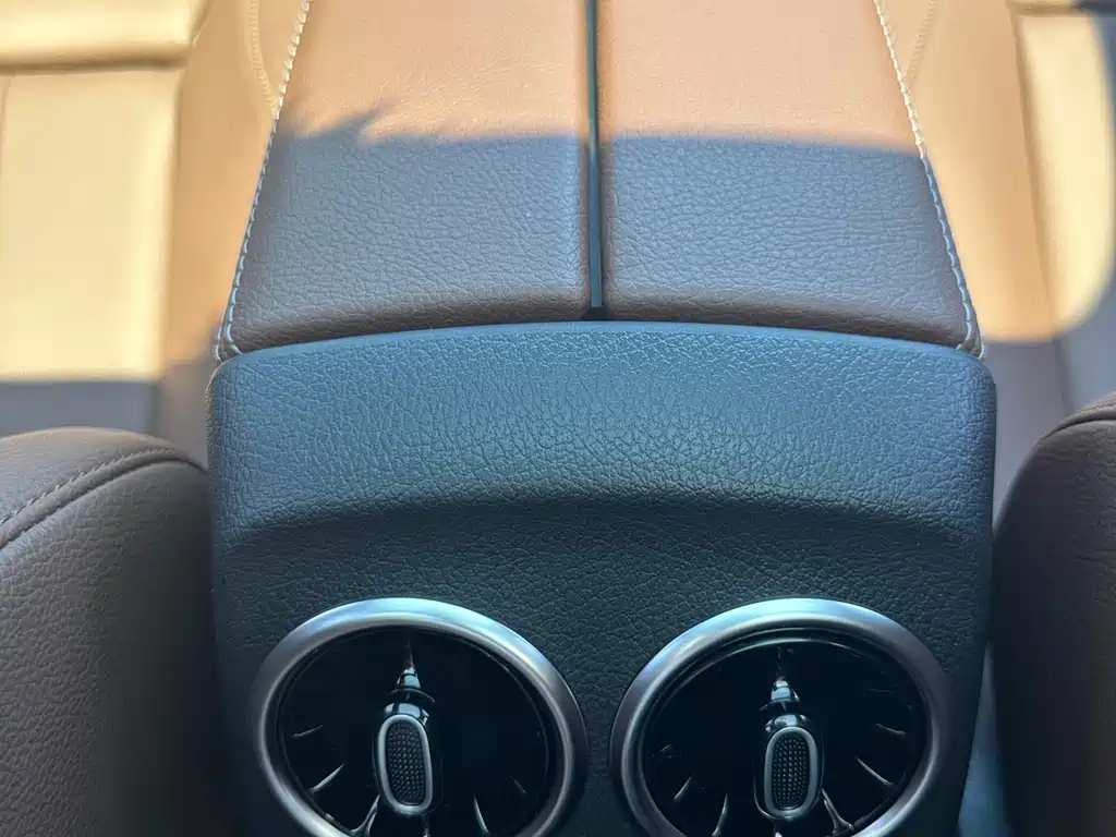 MERCEDES BENZ GLB 2021