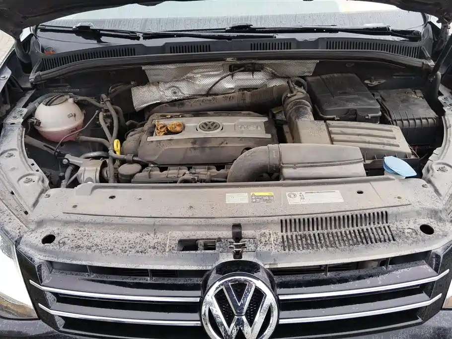 VOLKSWAGEN SHARAN 2015