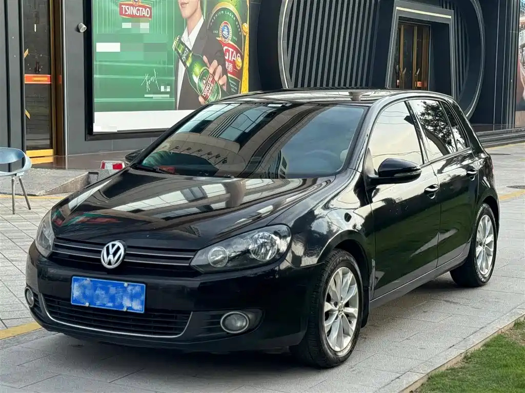 VOLKSWAGEN GOLF 2012