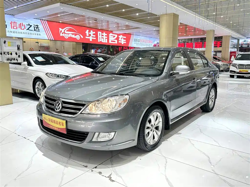 VOLKSWAGEN LAVIDA 2011