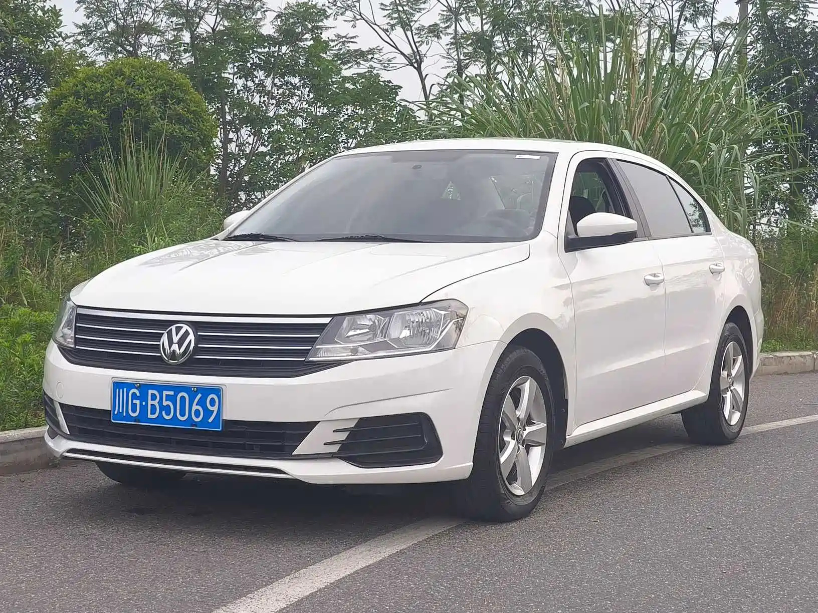 VOLKSWAGEN LAVIDA 2019