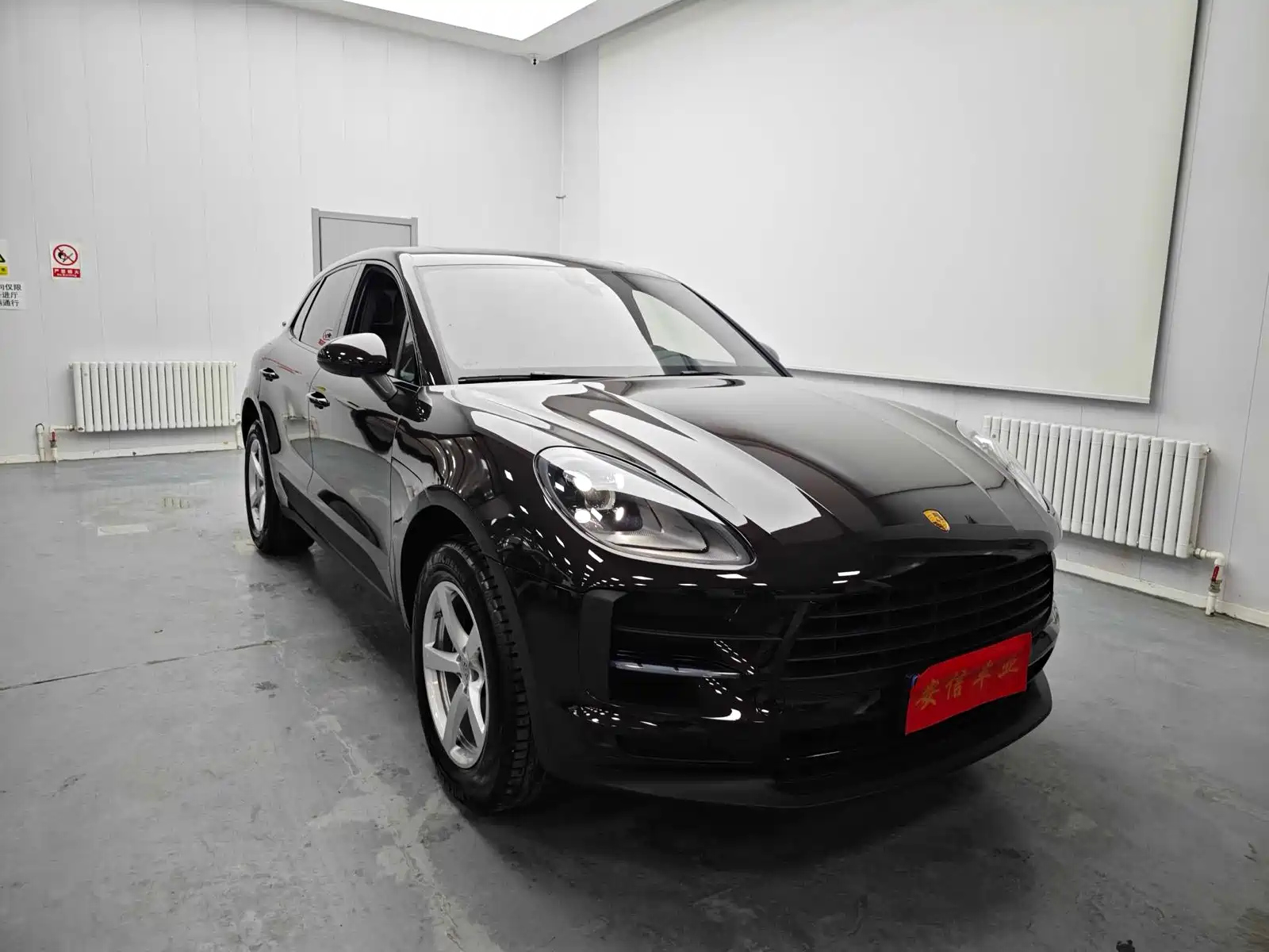 PORSCHE MACAN 2021
