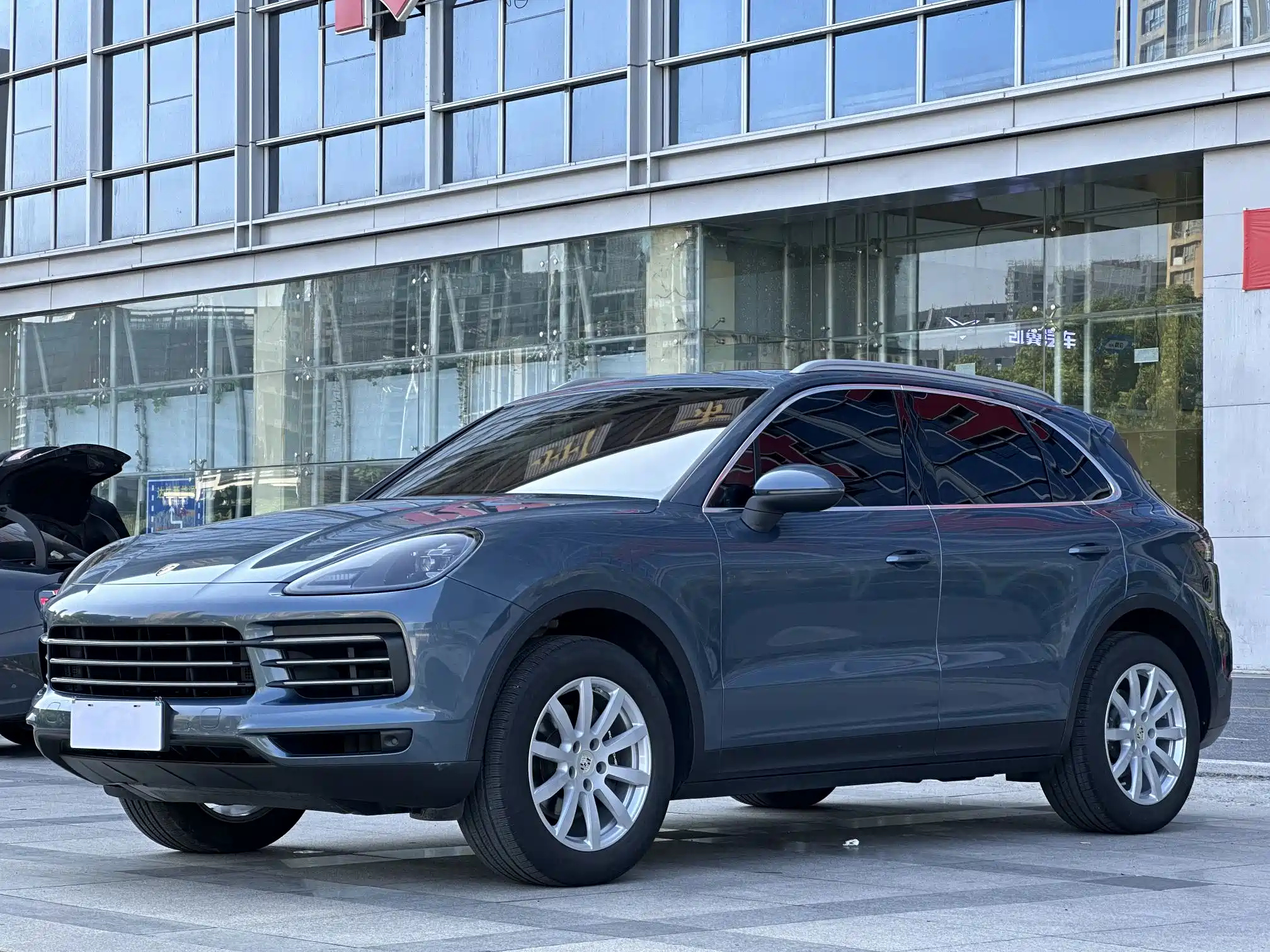 PORSCHE CAYENNE 2019