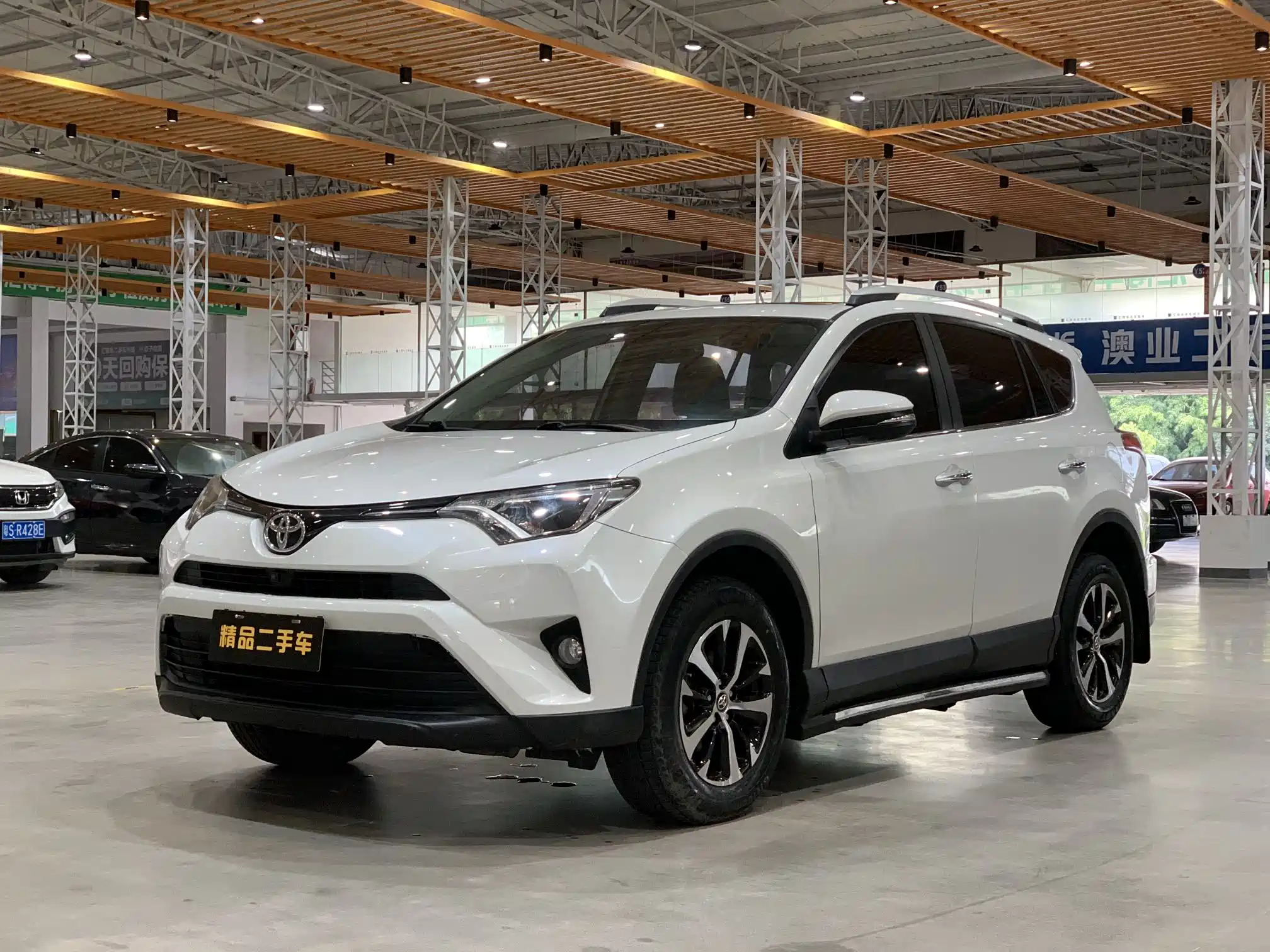TOYOTA RAV4 RONGFANG 2016