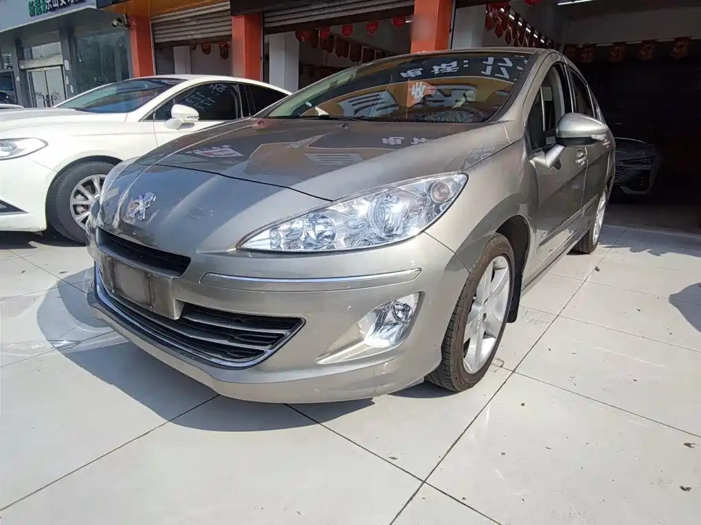 PEUGEOT 408 2013