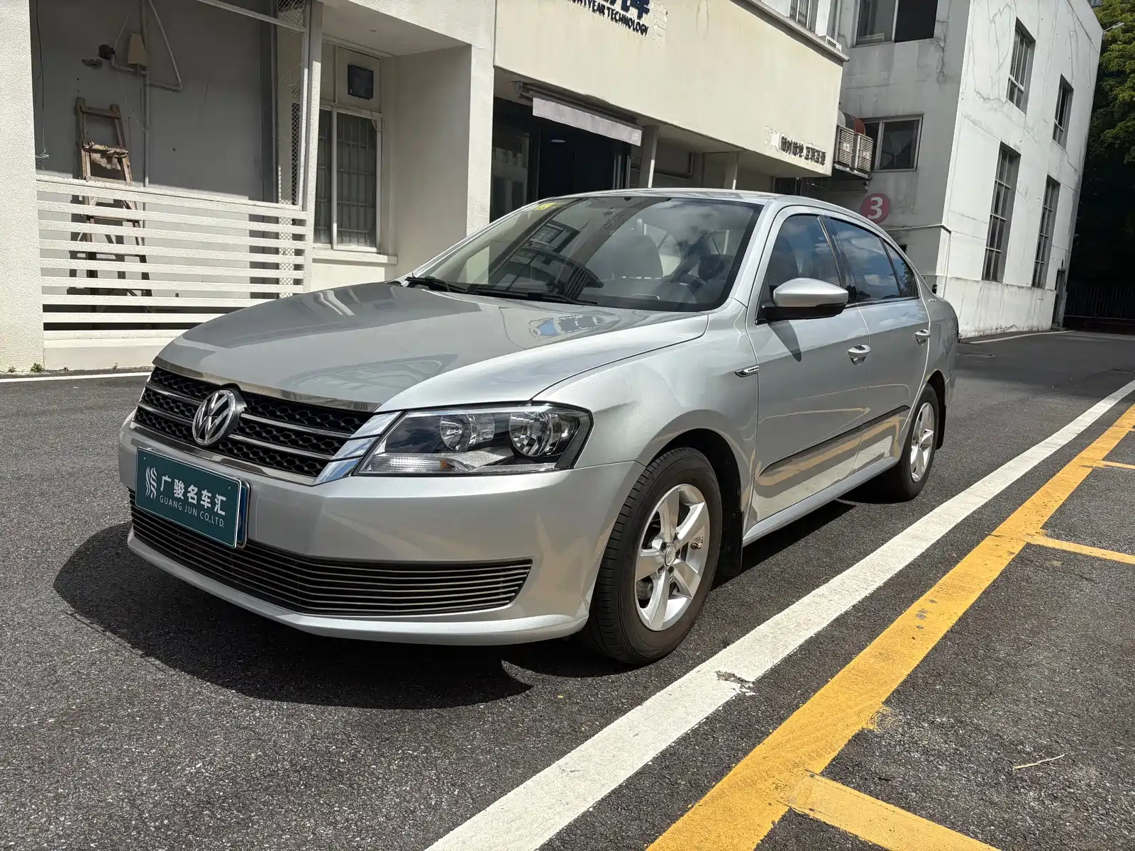 VOLKSWAGEN LAVIDA 2013