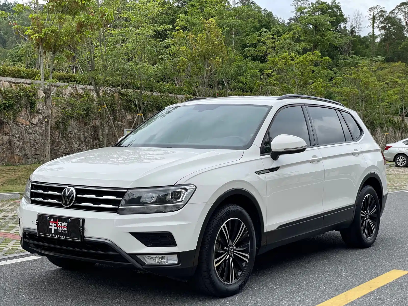 VOLKSWAGEN TIGUAN L 2021