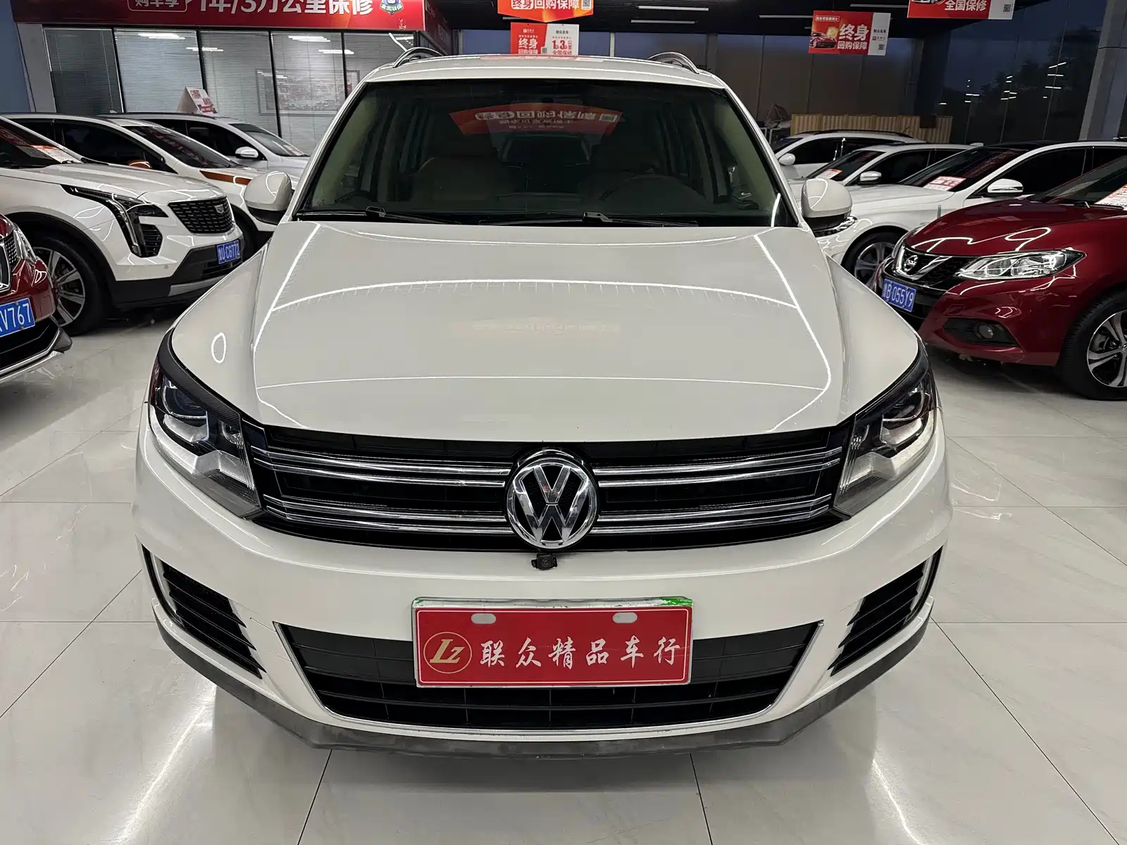 VOLKSWAGEN TIGUAN 2015