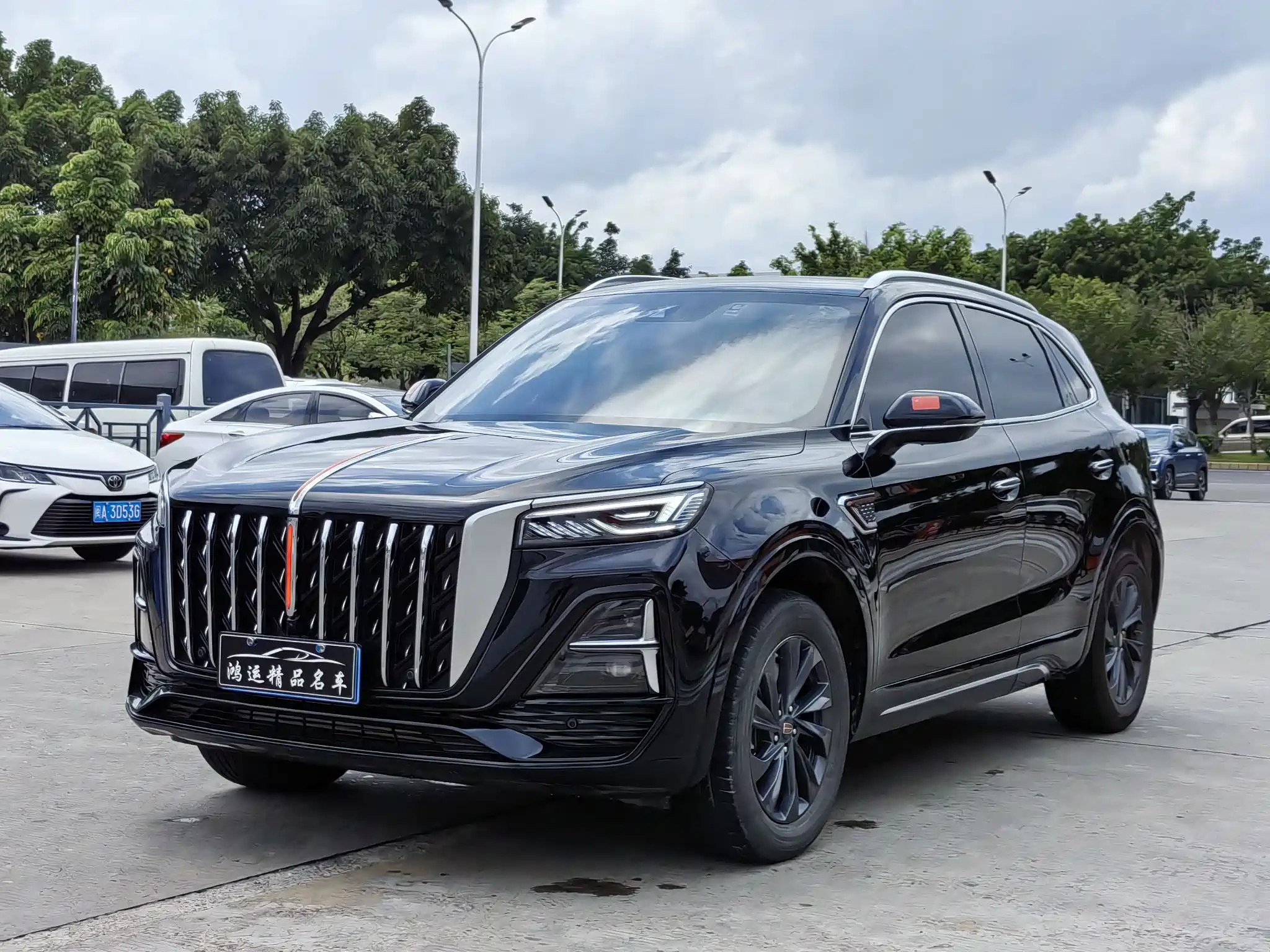 HONGQI HS5 2023