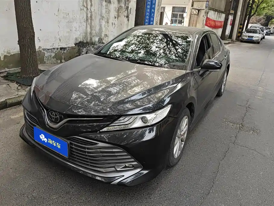 TOYOTA CAMRY 2018