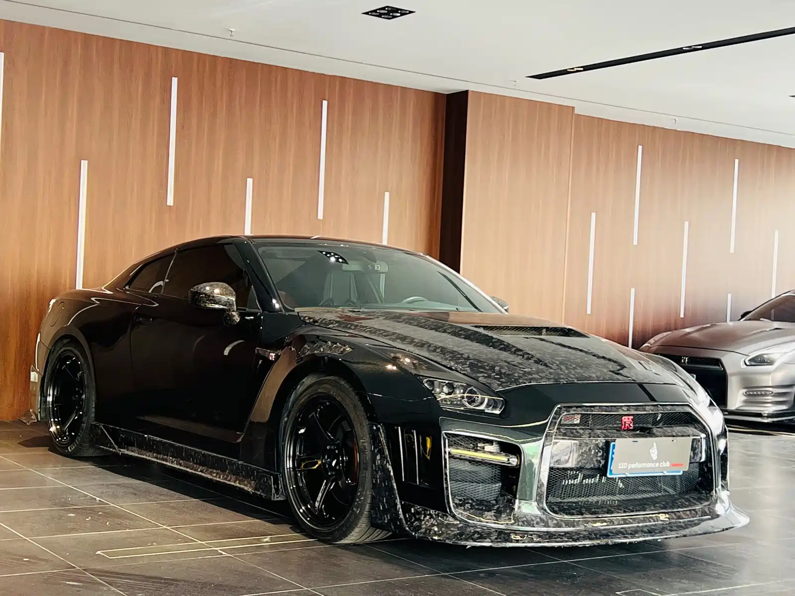 NISSAN GT-R 2015