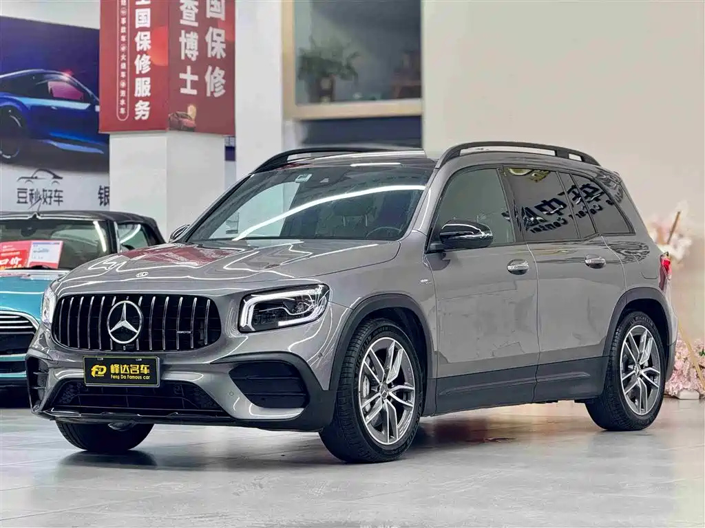 MERCEDES BENZ GLB AMG 2021