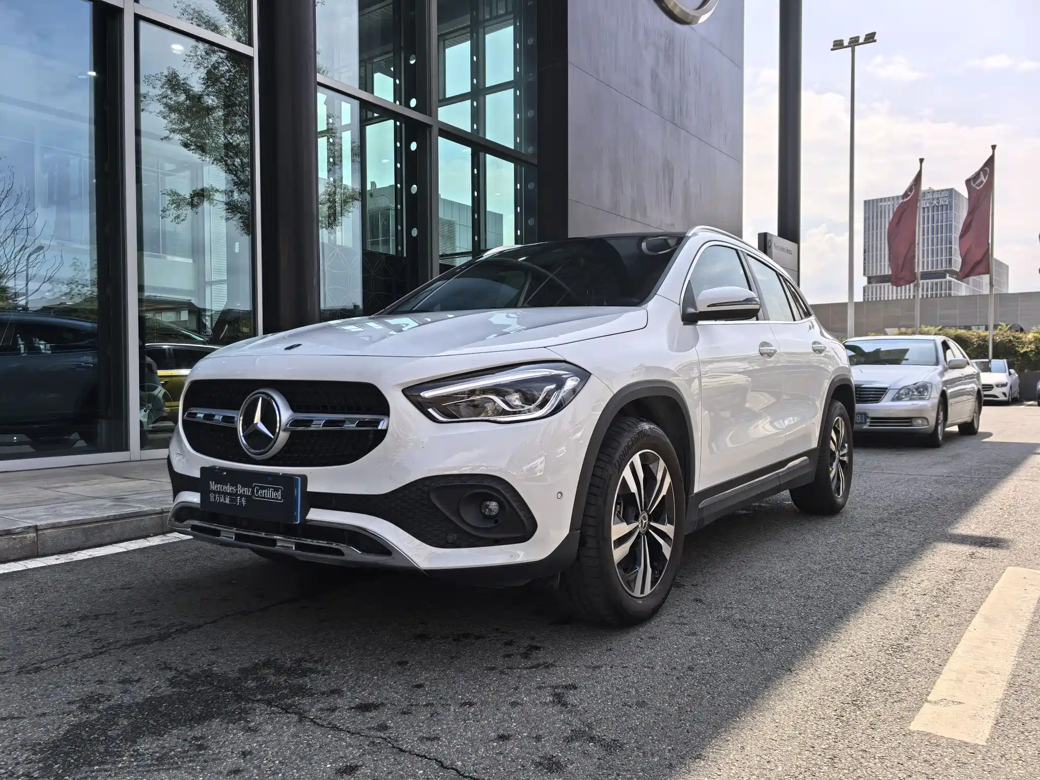 MERCEDES BENZ GLA 2023