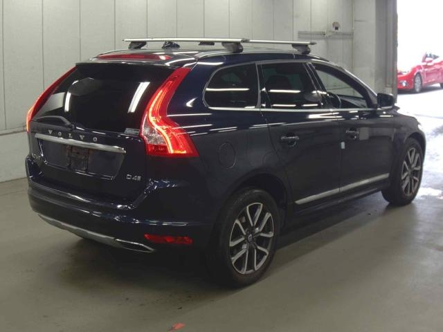 VOLVO XC60 2017