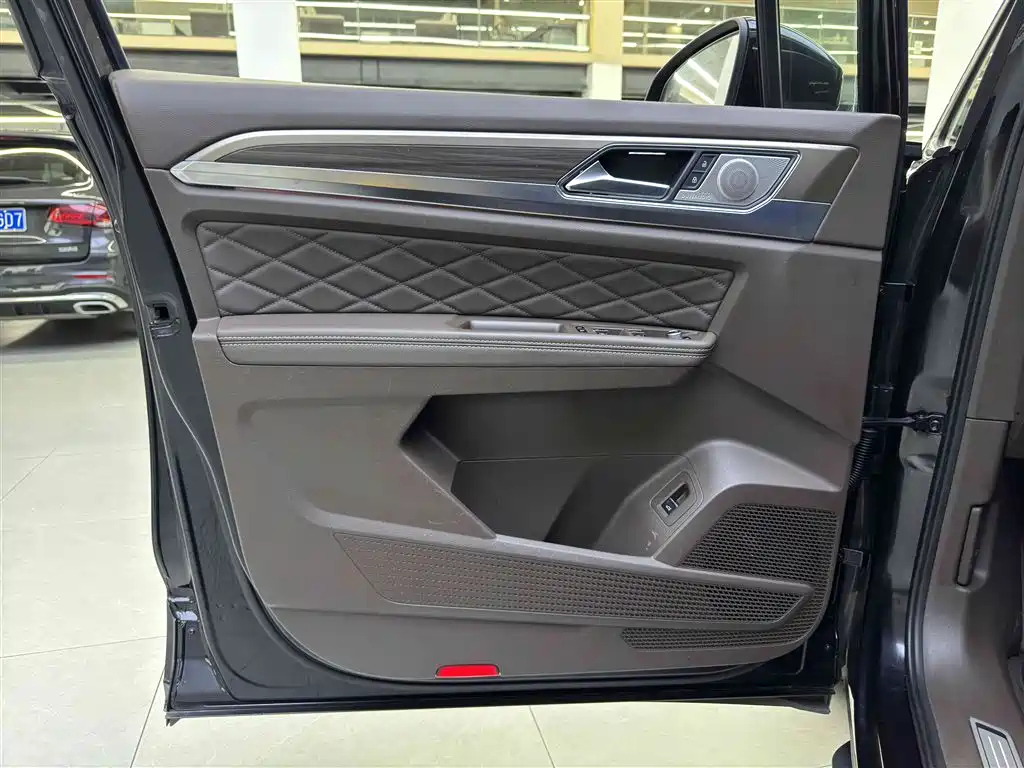 VOLKSWAGEN VILORAN 2020