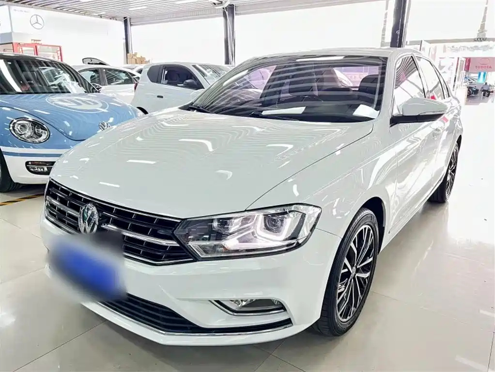 VOLKSWAGEN BORA