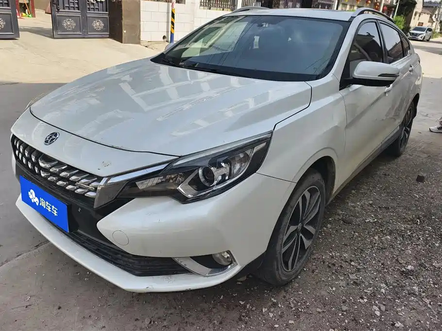 VENUCIA T90