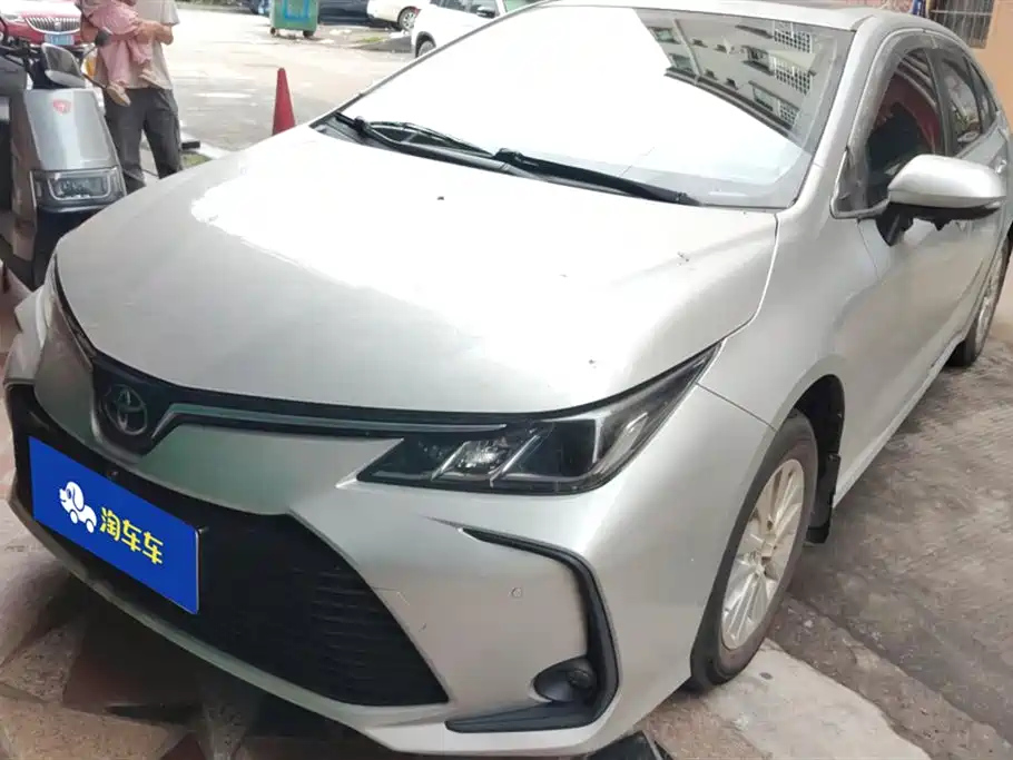 TOYOTA COROLLA