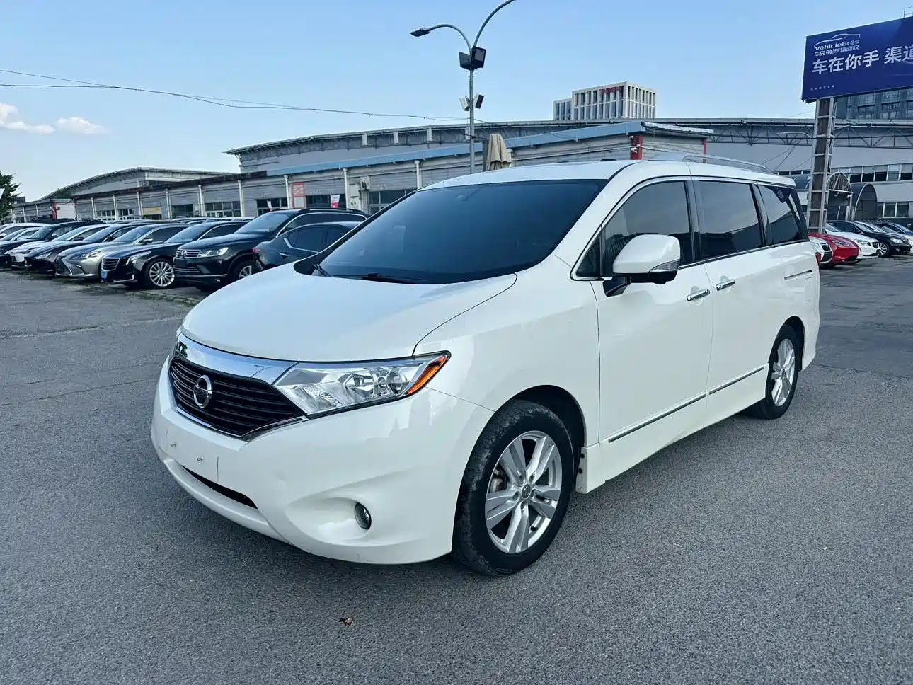 NISSAN QUEST