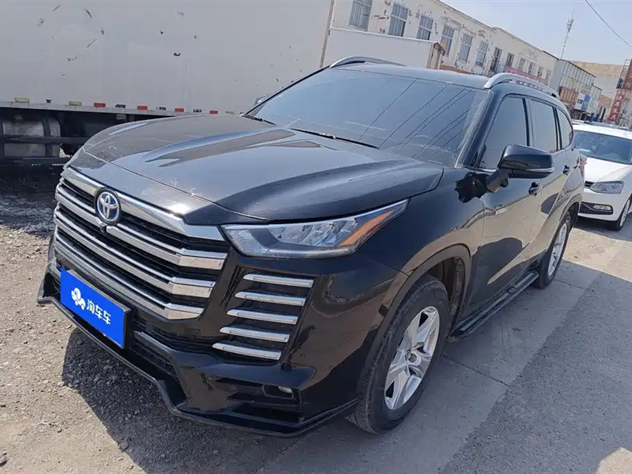 TOYOTA HIGHLANDER 2023