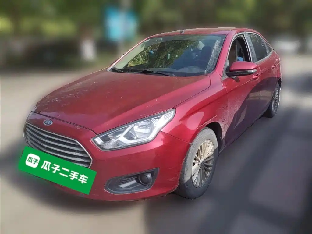 FORD ESCORT 2015