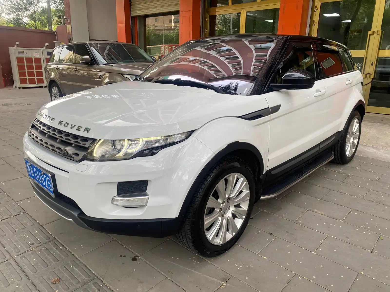 LAND ROVER RANGE ROVER AURORA 2015