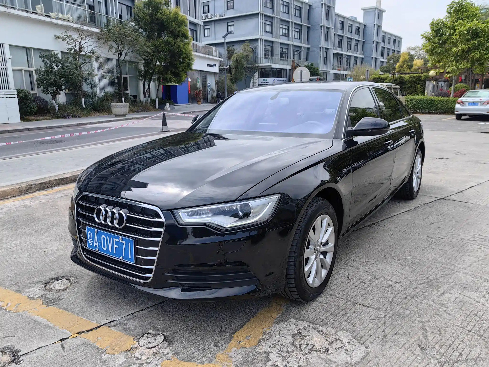 AUDI A6L 2014