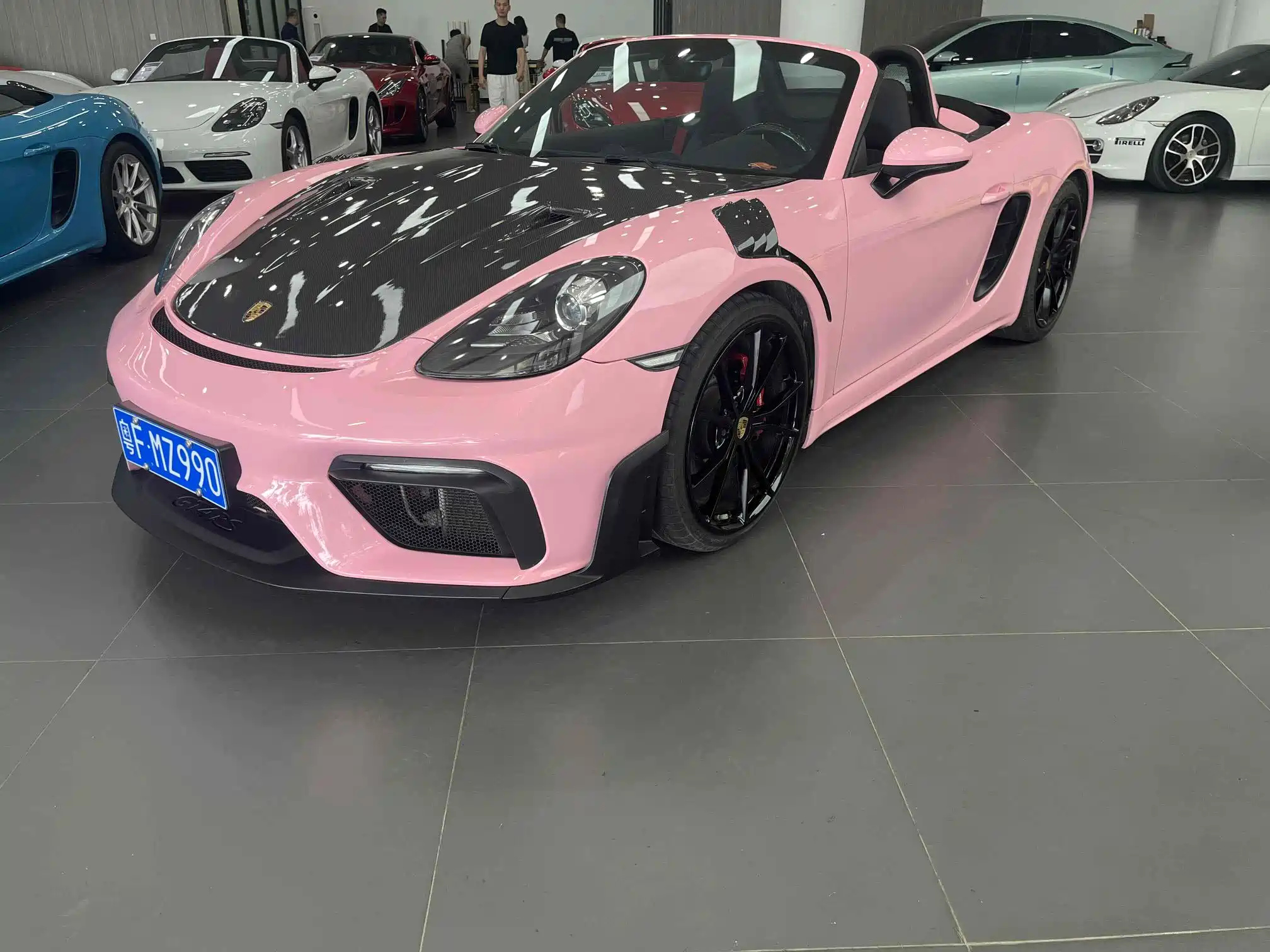 PORSCHE 718 2018
